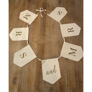 Mrs & Mrs Canvas Banner